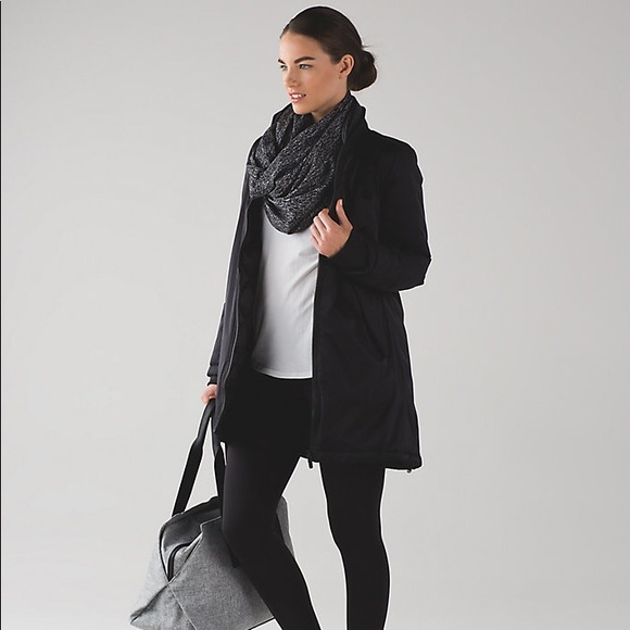 Lululemon- Vinyasa wrap/scarf - Picture 6 of 8