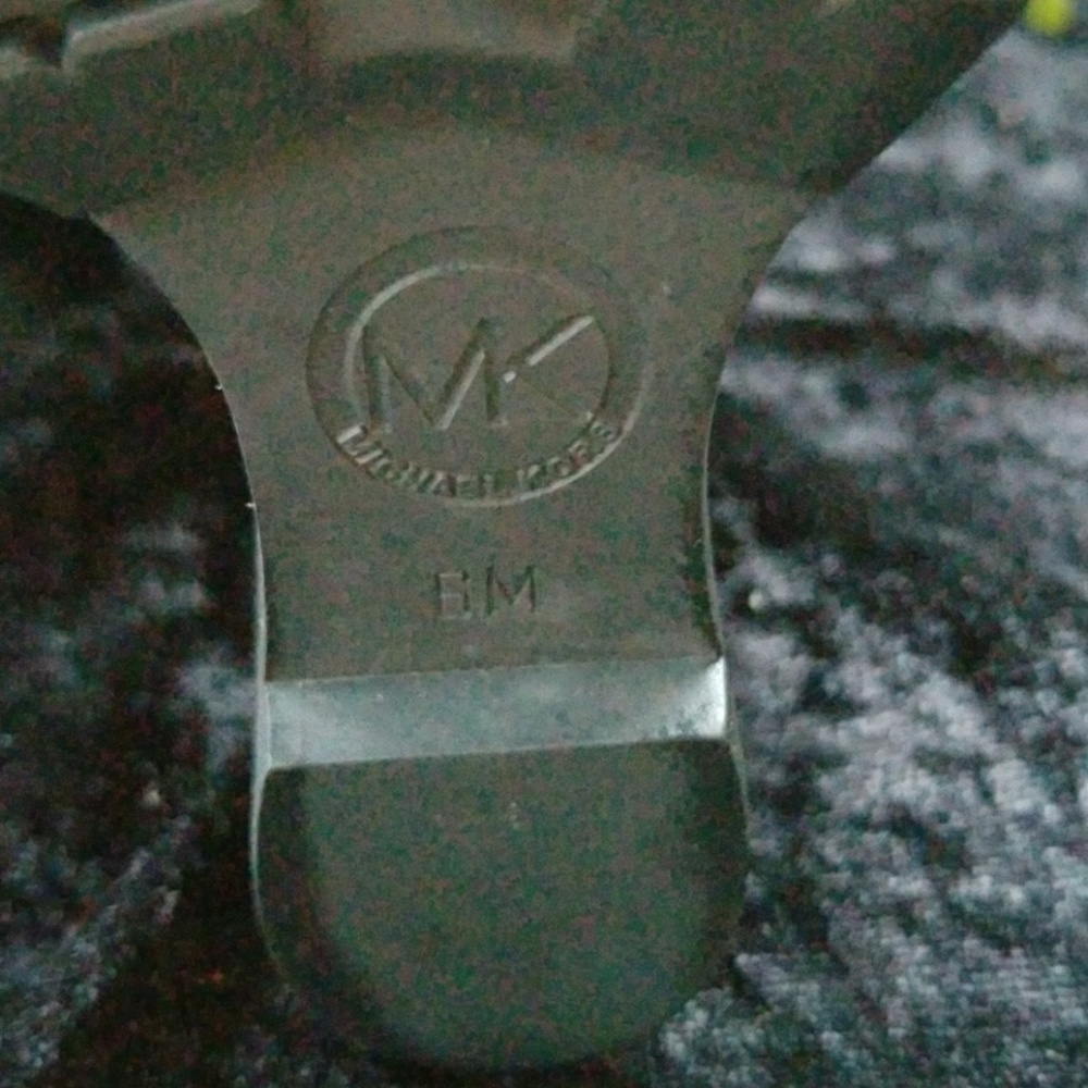 ๐ฅLast Pair๐ฅ๐HP๐Michael Kors Thea Wedge Bootie - Picture 4 of 8