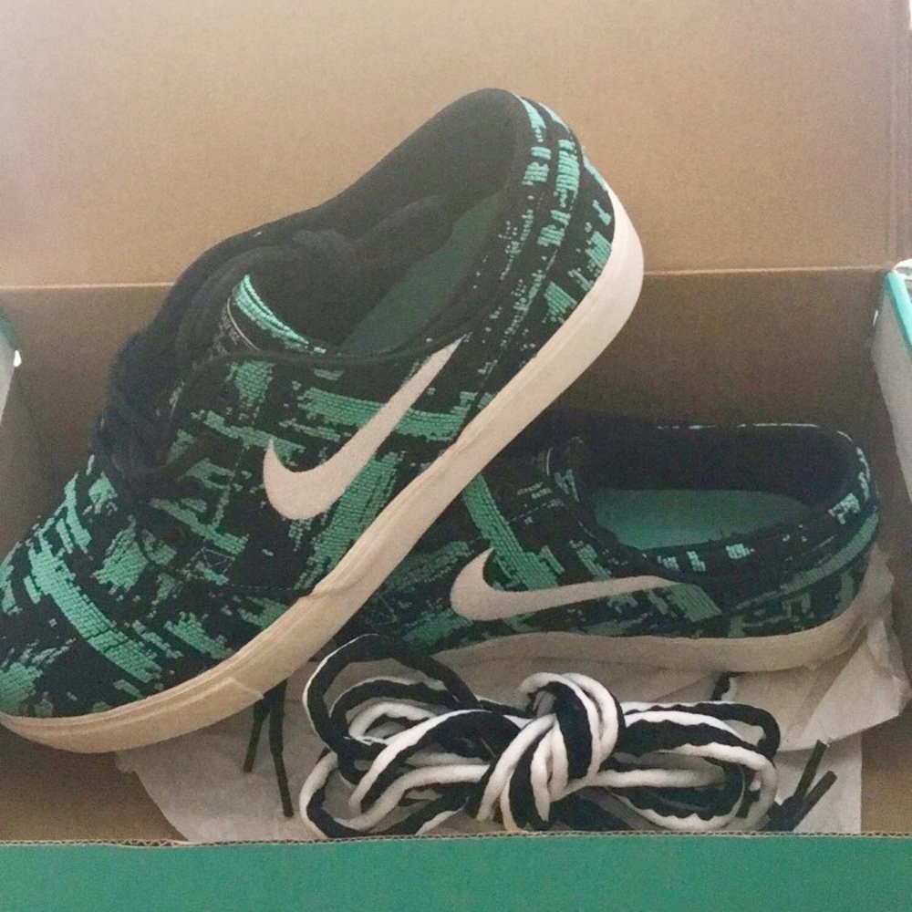 NEW Nike Stefan Janoski Mint Ivory Black Shoes