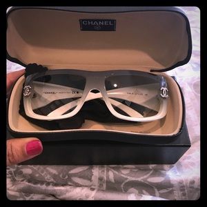 Chanel ombré lens sunglasses