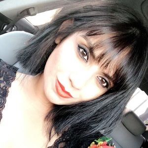 Meet your Posher, Rhiana