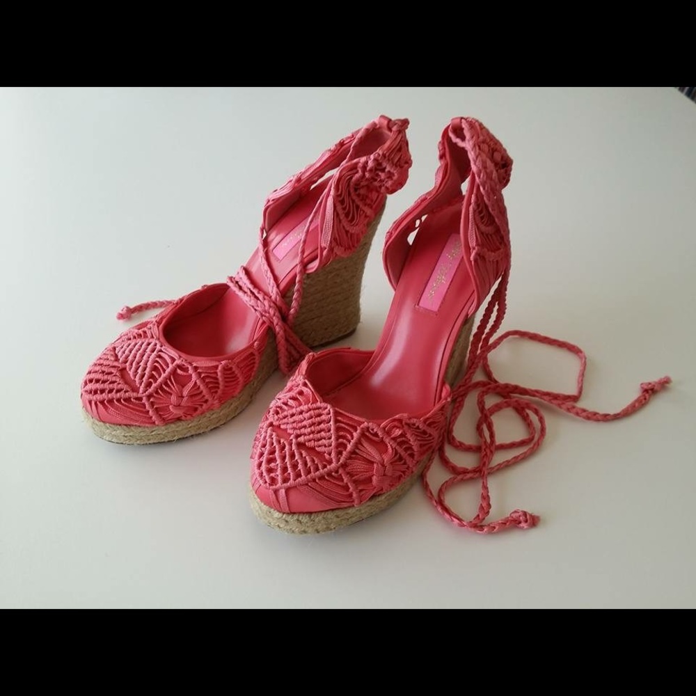Betsey Johnson Pink Espadrilles sz 7.5