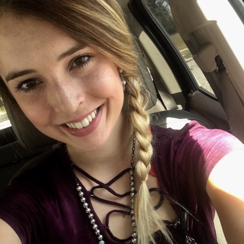 Meet your Posher, Kara