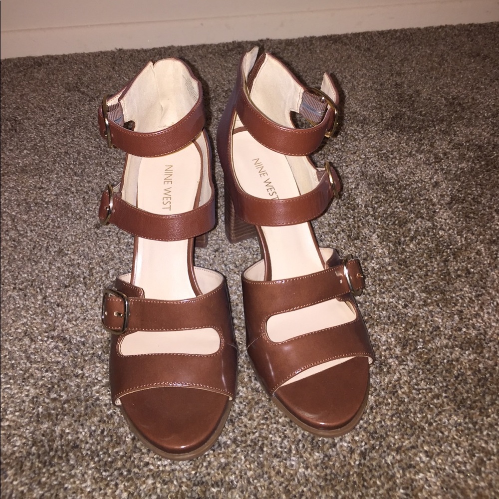 Brown Nine West Sandals W/Buckle Detail