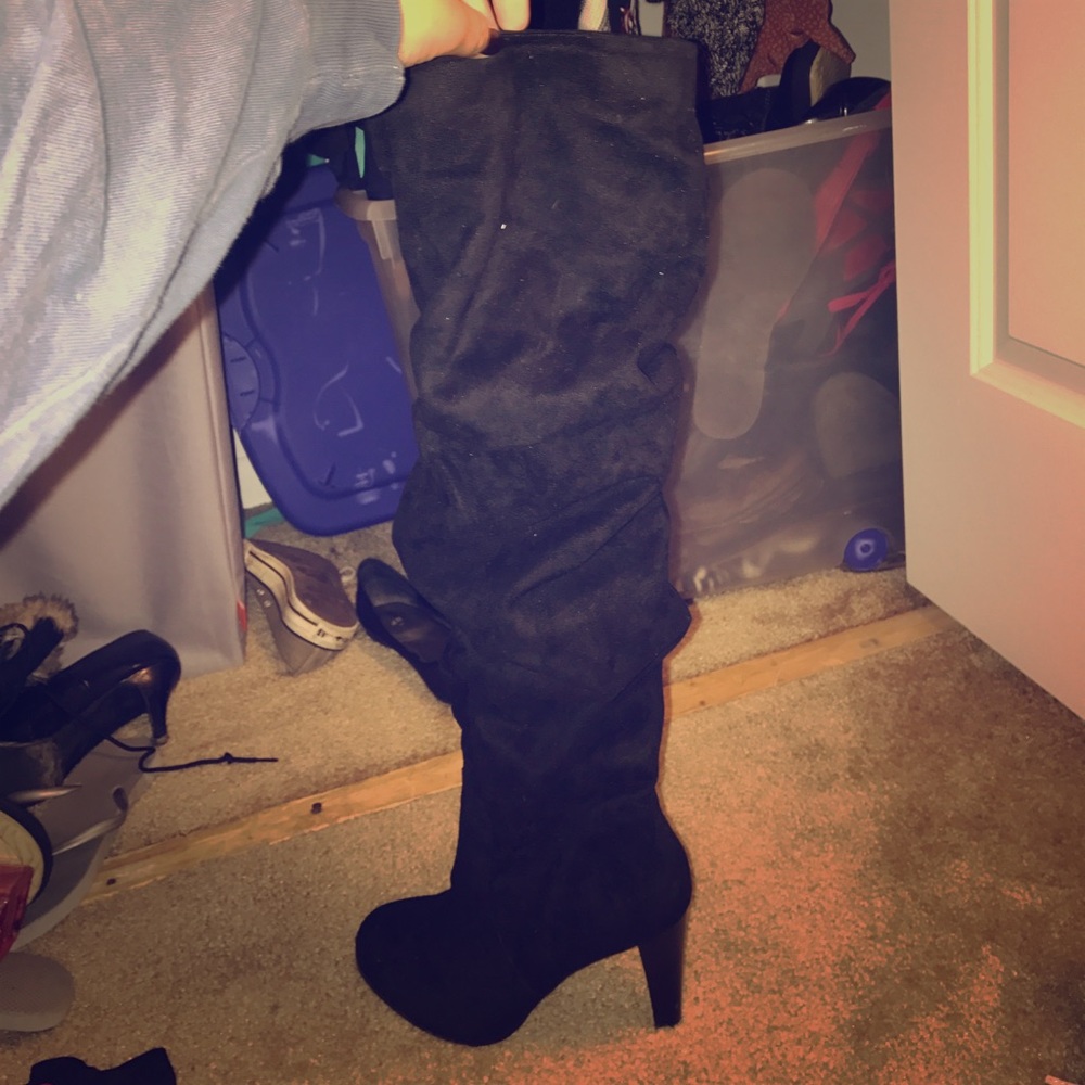 Over the knee Black Heels