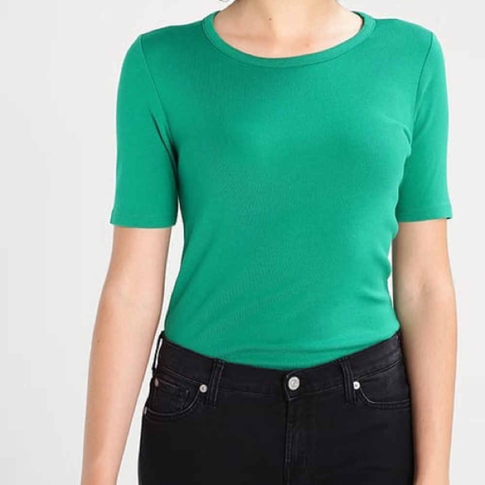 J crew perfect fit tee in lush kelly green