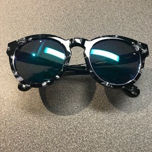 Women's DIFF polarized sunglasses.