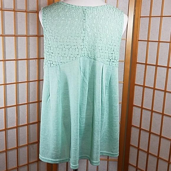 Umgee mint green sleeveless blouse with lace - Picture 3 of 8