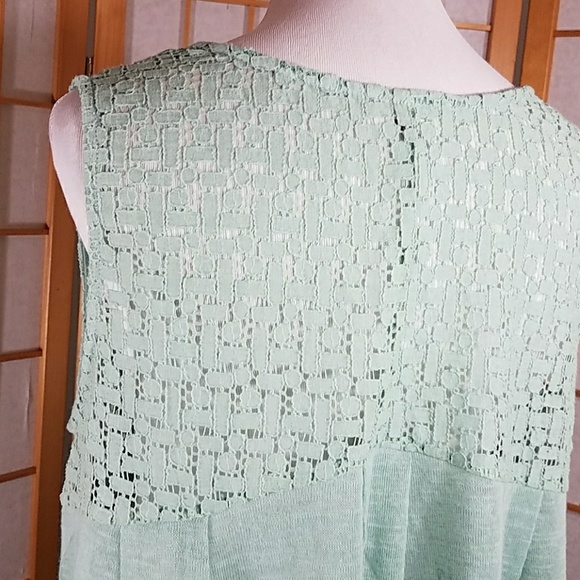 Umgee mint green sleeveless blouse with lace - Picture 4 of 8