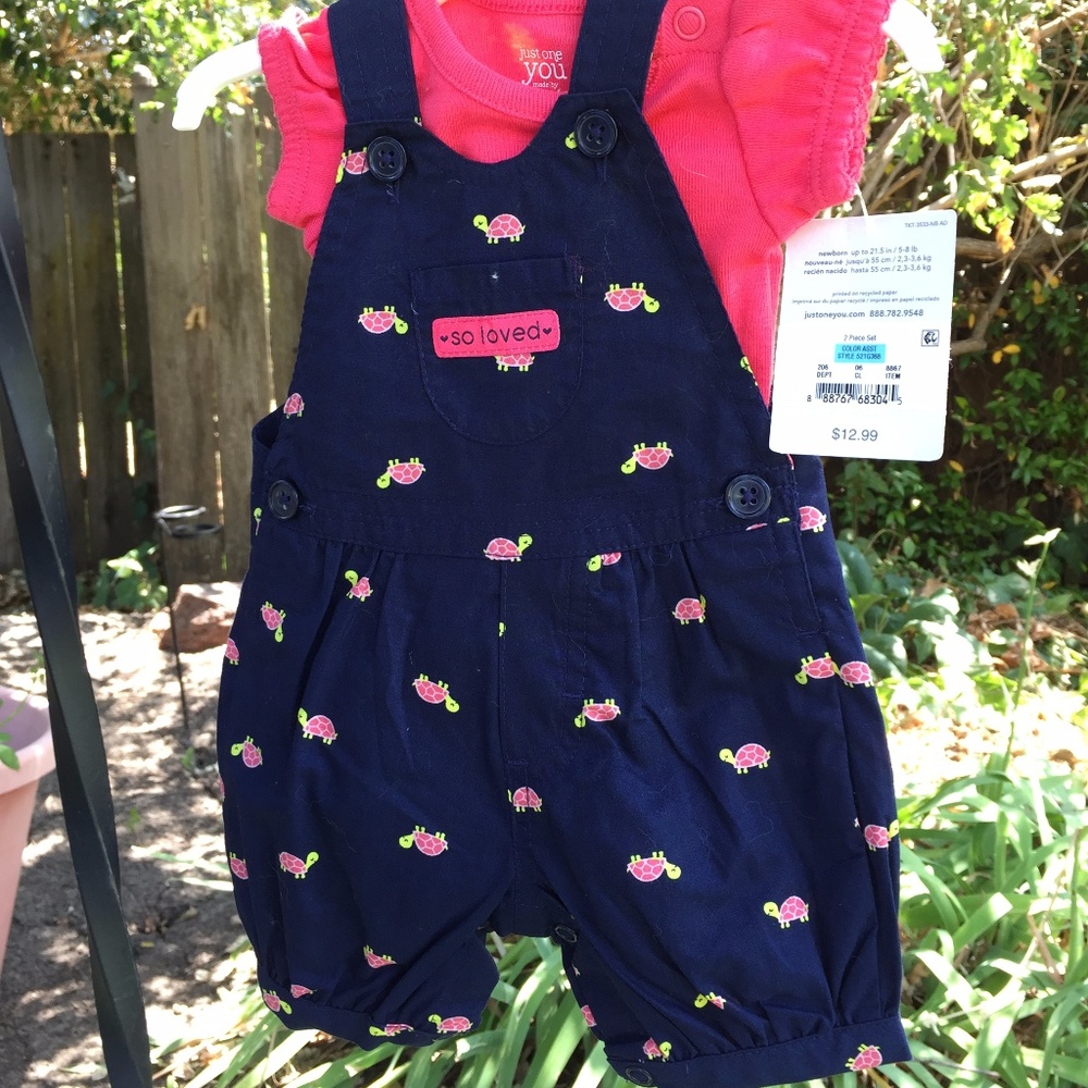 NWT 2-piece overalls and onesie NB size
