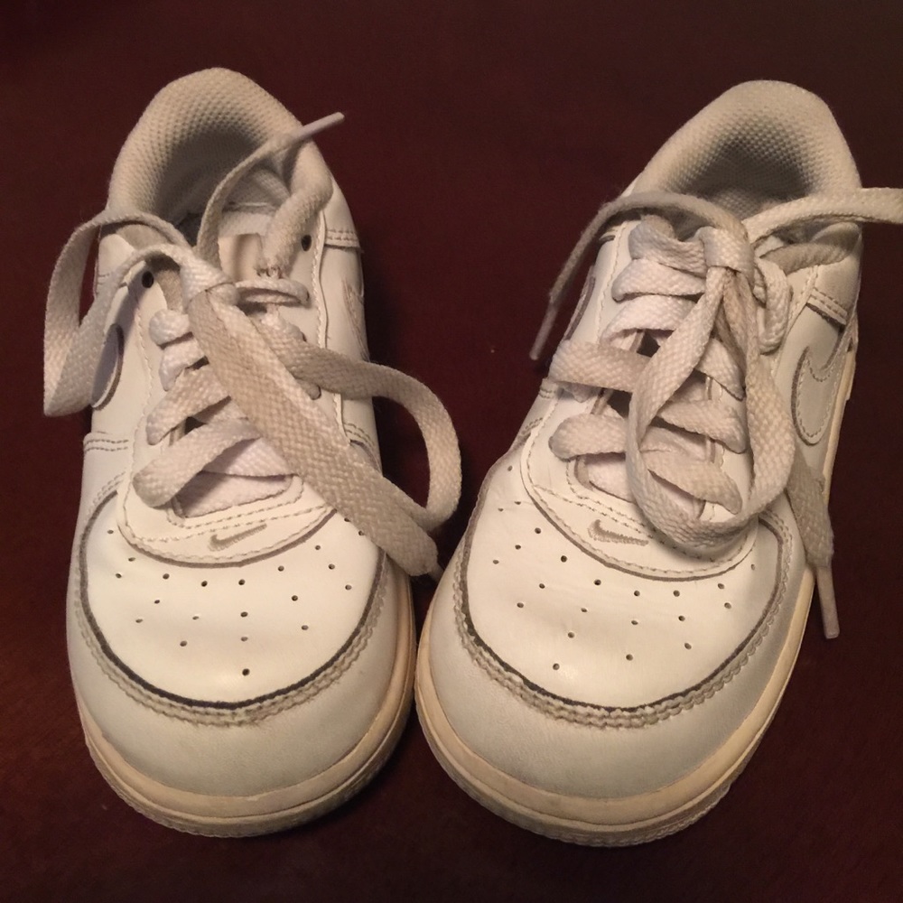 Toddler Nike shoes