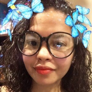 Meet your Posher, Priscilla