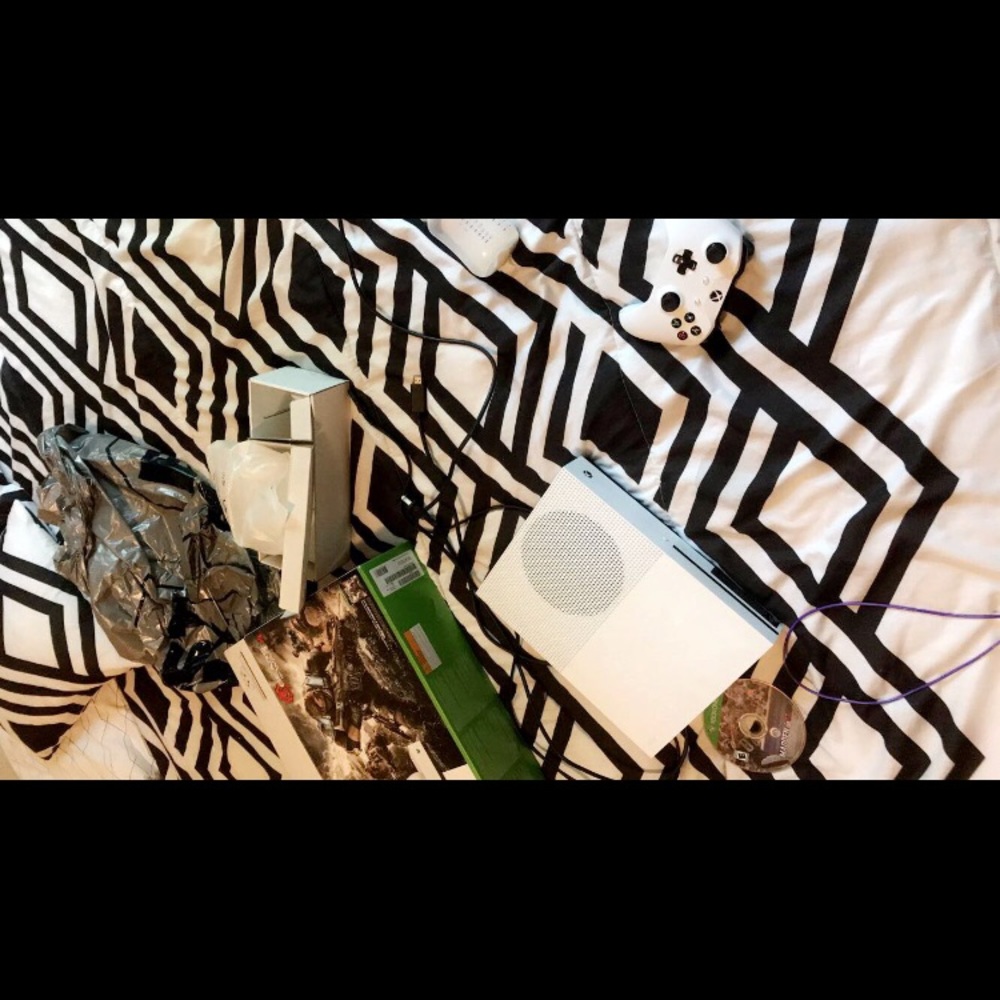 Brand new Xbox 1s never used