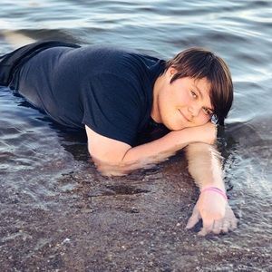 Meet your Posher, Cameron