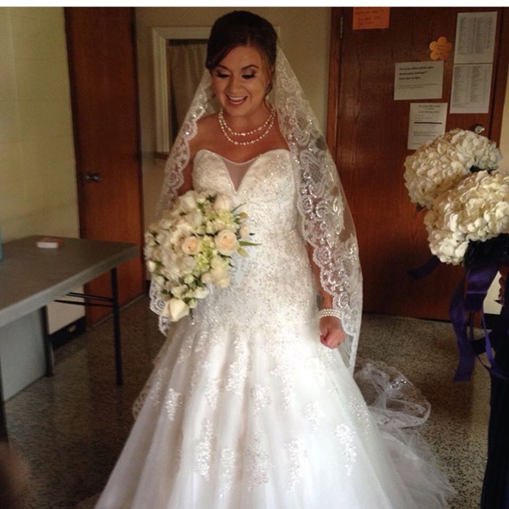 Wedding dress