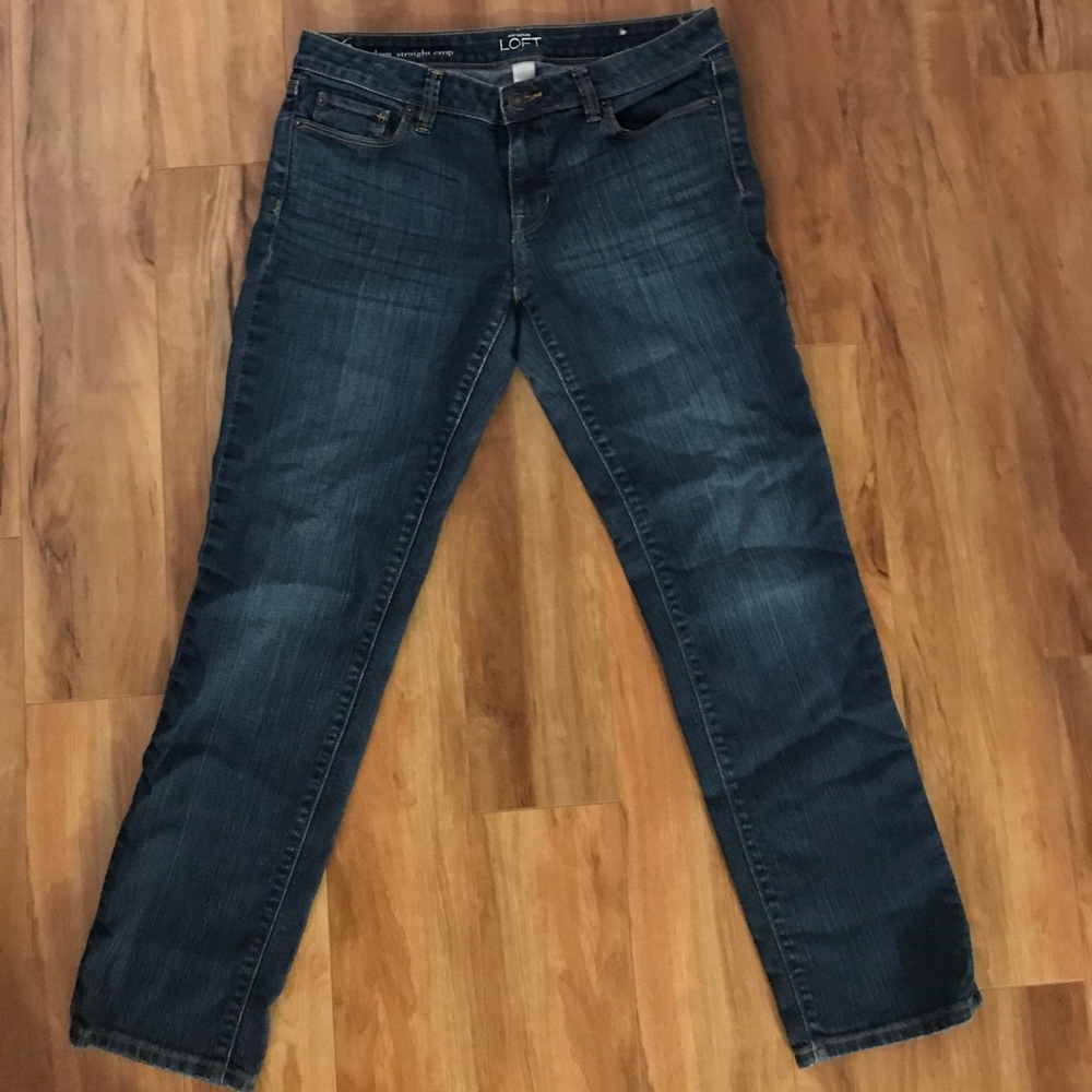 Loft Modern Straight Crop. Size 6. Dark wash.