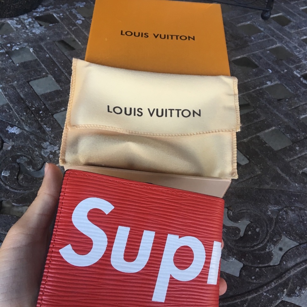 Supreme X Louis Vuitton