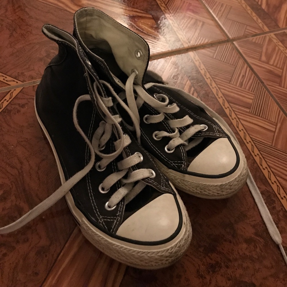 Black Converse