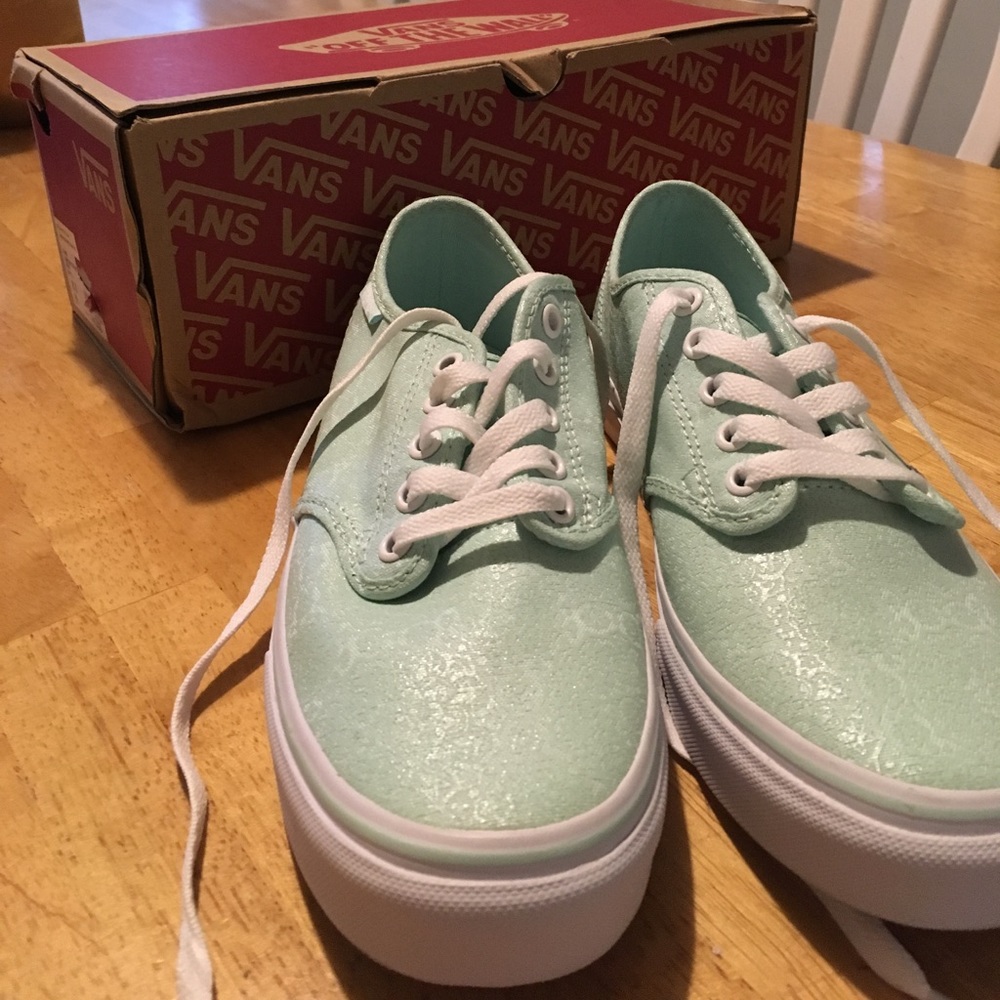 Vans Camden sneaker in mint