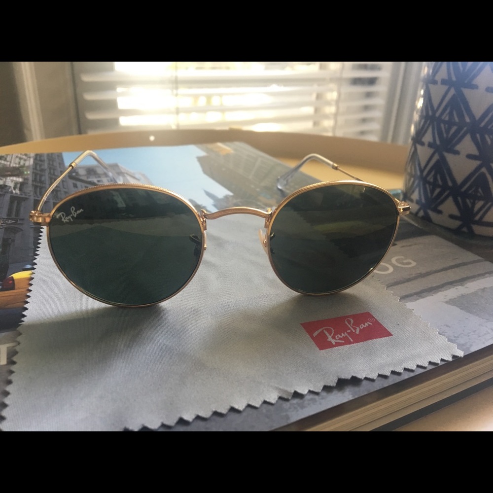 Ray-Ban round frame retro glasses w/ case & cloth