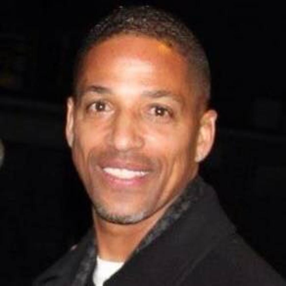 Meet your Posher, Derrick