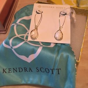 Kendra Scott Dee earrings