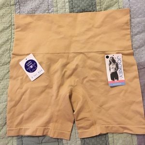 Jockey short slimmer, muffin top tamer