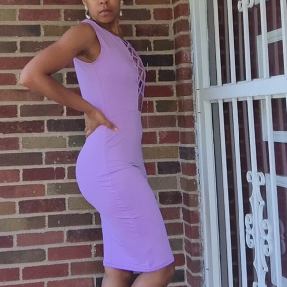 Lavender Lattice Front Fitted Dress - Picture 2 of 3