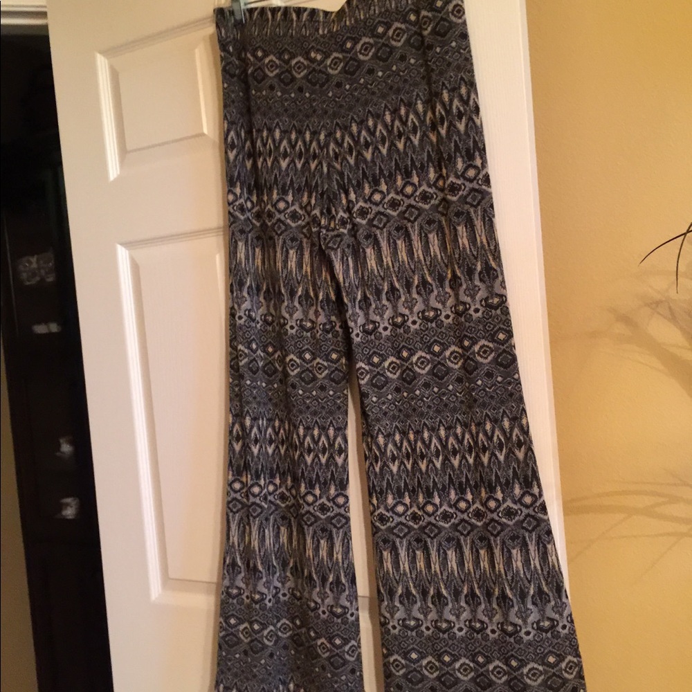 Flair leg knit pant