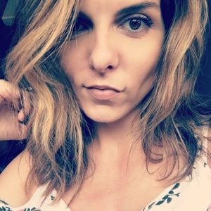 Meet your Posher, Andrea