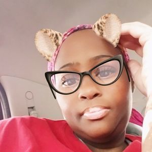 Meet your Posher, Shaynee