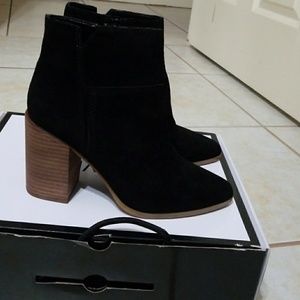 NEW Nine West Black Suede Booties