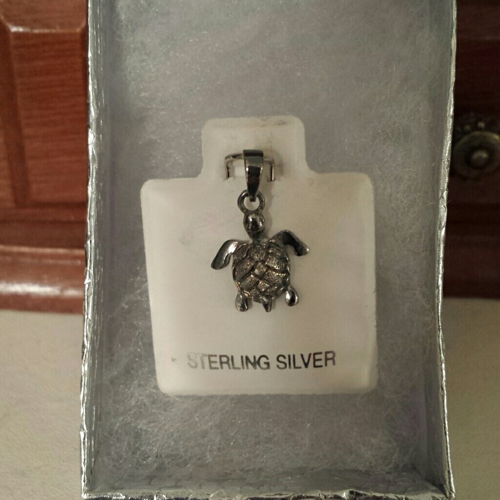 .925 sterling silver pendent