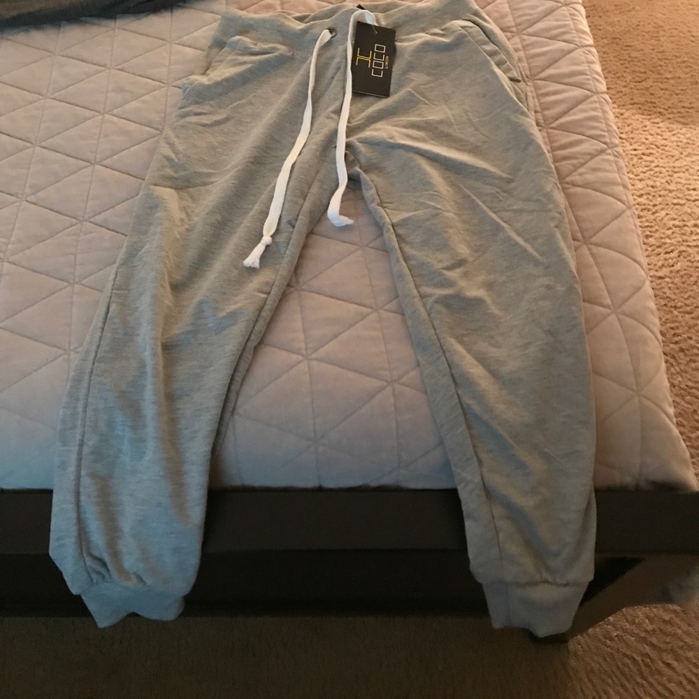 Grey calf-length pants