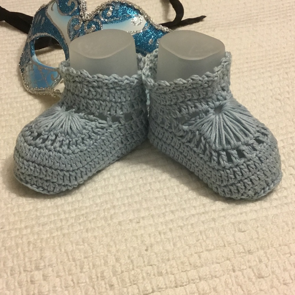 New handmade booties.