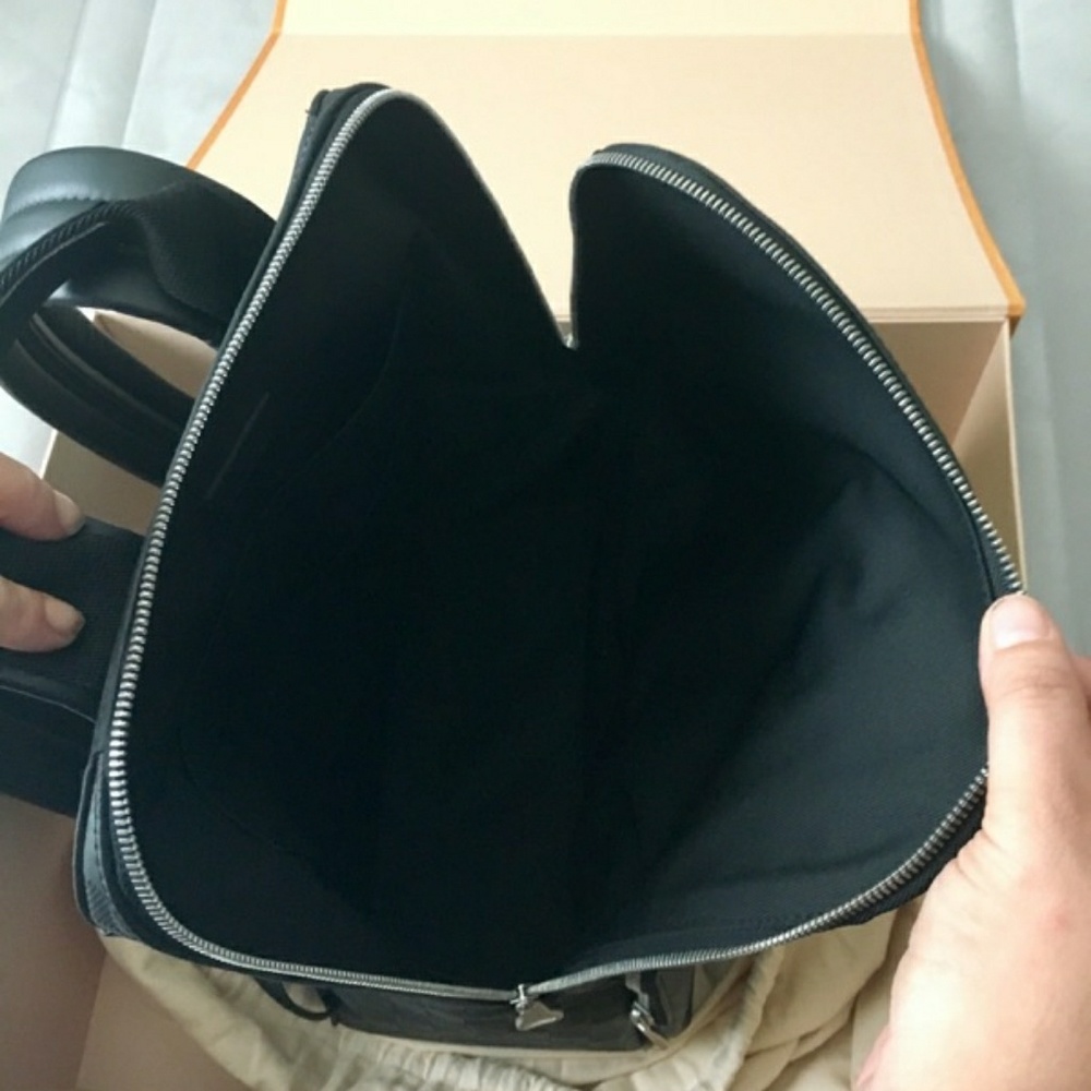 Louis Vuitton Backpack - Picture 3 of 6