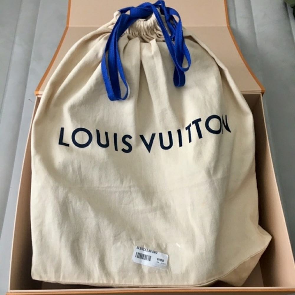 Louis Vuitton Backpack - Picture 6 of 6
