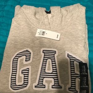 GAP grey sweatshirt