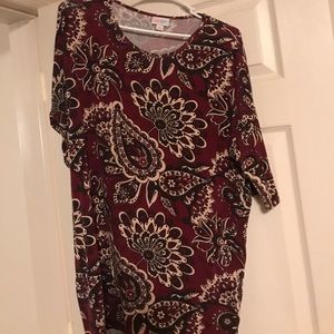 Lularoe xs IRMA. Paisley.