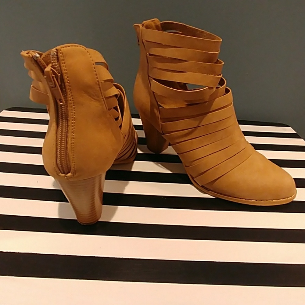 Strappy detail leather booties