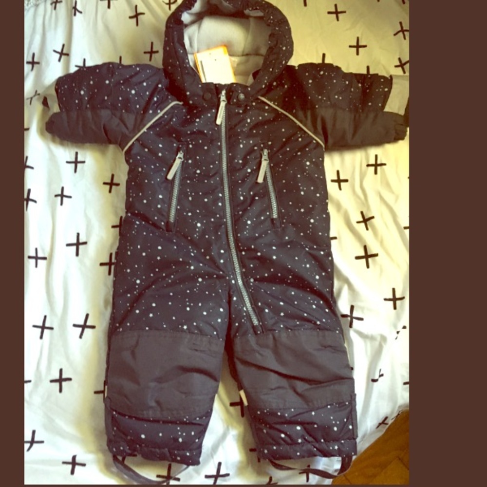 Brand new infant snowsuit ❄️
