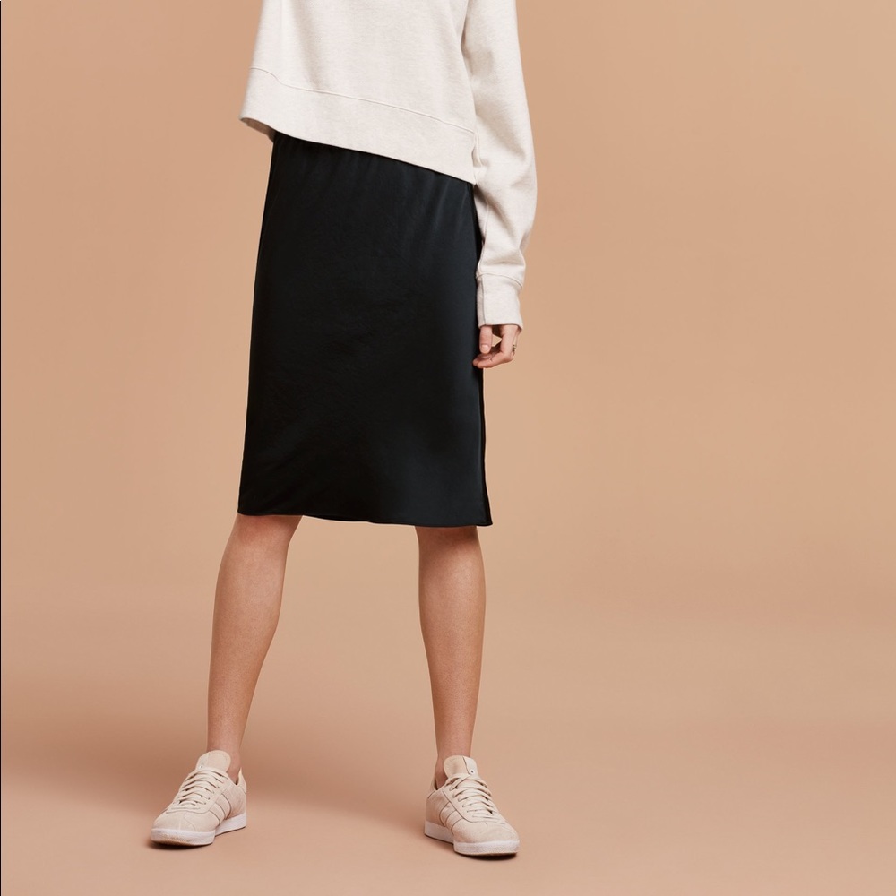 Aritzia Wilfred Free Carina skirt, NWT!