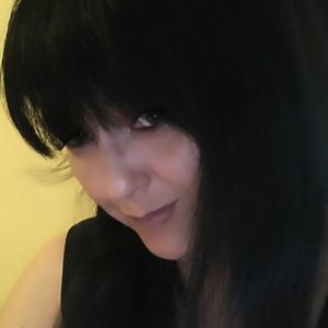 Meet your Posher, Lorraine