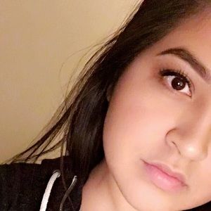 Meet your Posher, Allysa