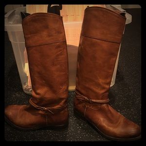 Frye Melissa boot in Cognac