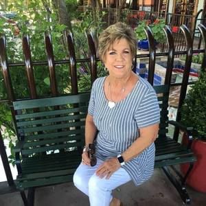 Meet your Posher, Carol