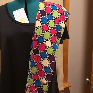 NWT OS Lularoe leggings, made in China.