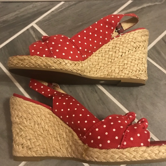 Michael Kors red polka dot wedges Size 6 - Picture 3 of 5
