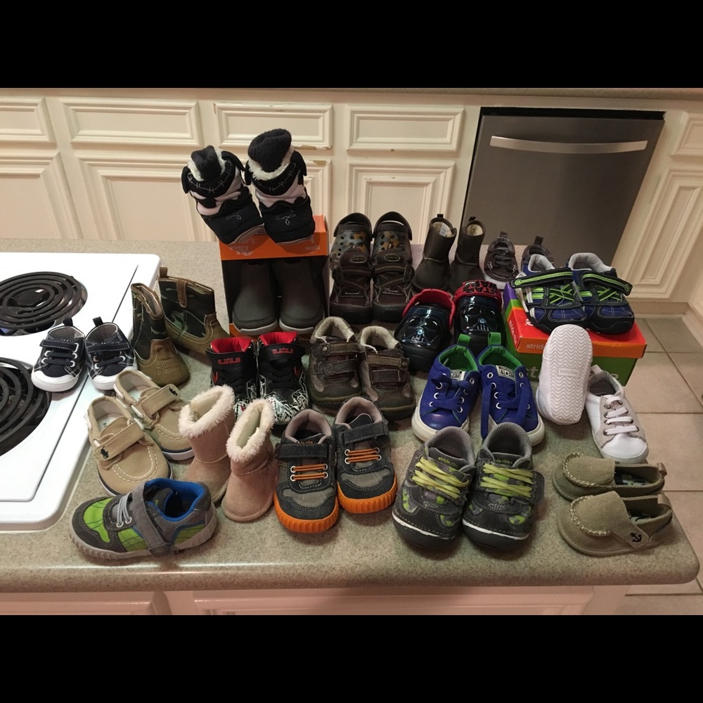 Newborn to 5 baby and toddler boy shoes.👶🏻.