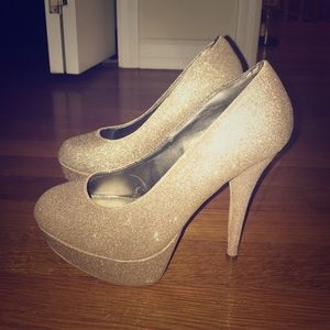 Champagne Gold Platform Heels Size 8